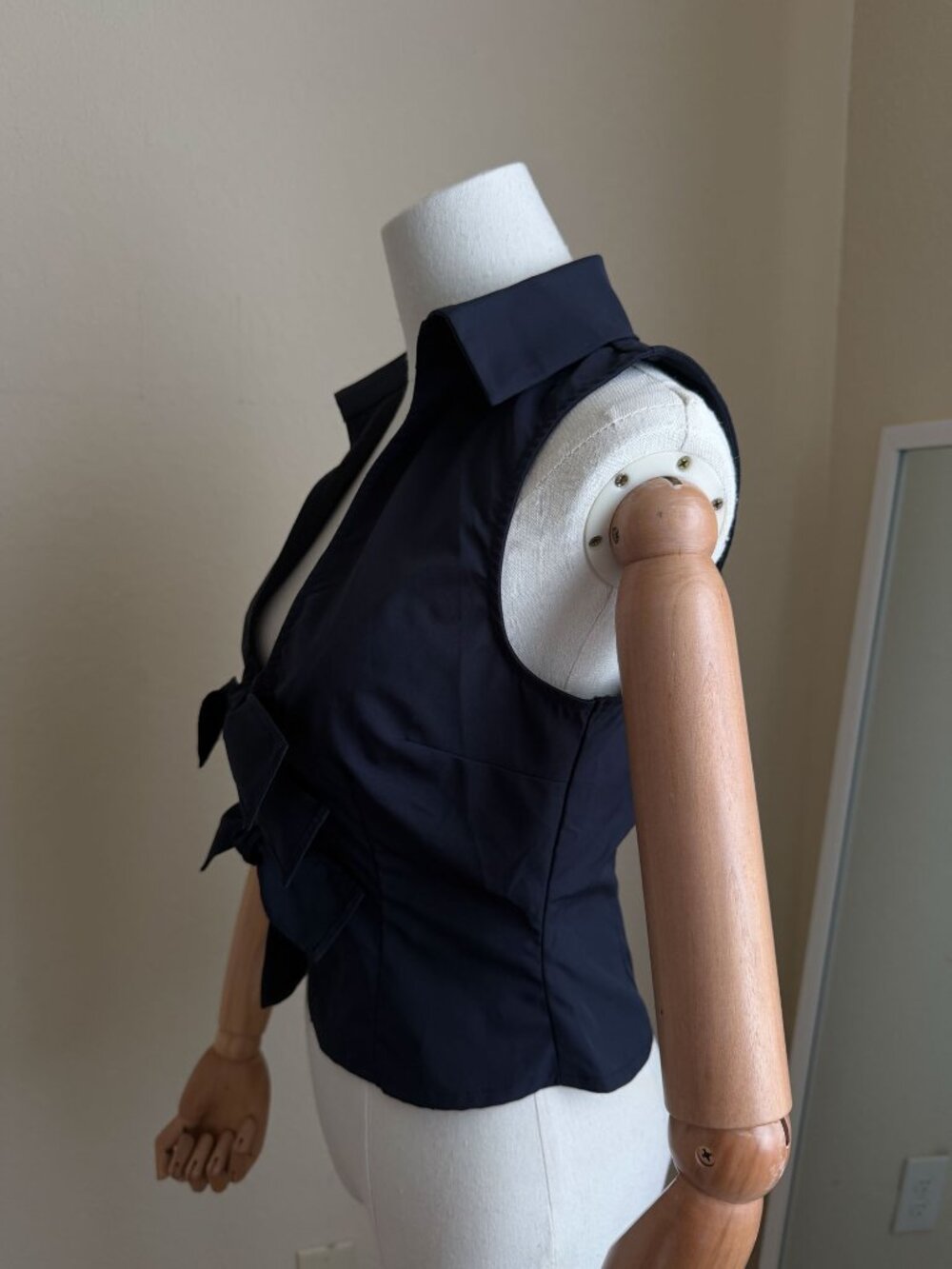 Lioness Navy Bow Front Vest Top Sleeveless Y2K Size S - Picture 8 of 16